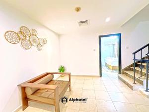 迪拜Stylish 3-bedroom plus Maid room - Villa in JVC - Dubai的相册照片