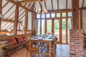 Χώρος καθιστικού στο Masketts Barn by Bloom Stays