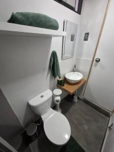 Koupelna v ubytování Linda Casita de Estreno en Tarapoto + 12 fotografií