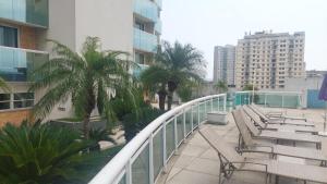 Μπαλκόνι ή βεράντα στο Flat com varanda, quarto de Morador Hotel 1112