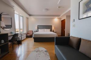 Postel nebo postele na pokoji v ubytování Asiatic Hotel - Flushing