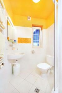 Kúpeľňa v ubytovaní Pension Alba + 22 fotografií
