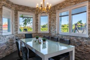 Fotografie z fotogalerie ubytování Holiday Home Meri v destinaci Pridraga