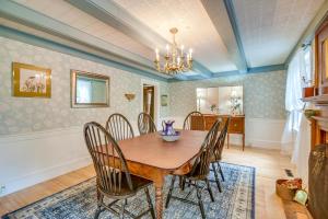 Photo de la galerie de l'établissement Cozy Vacation Rental Home Near Lake Winnipesaukee!, à Wolfeboro