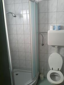 Kupatilo u objektu Guest Accommodation Kordun