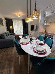 Χώρος καθιστικού στο SINAI Experience