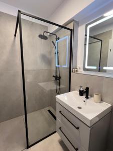 Ένα μπάνιο στο SINAI Experience +13 φωτογραφίες