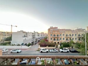 迪拜Stylish 3-bedroom plus Maid room - Villa in JVC - Dubai的相册照片