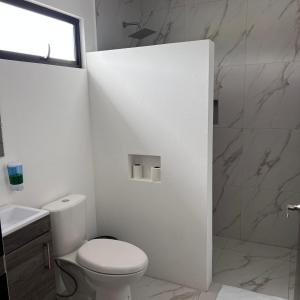 Kopalnica v nastanitvi Hotel Naralit