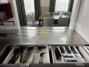 哈士汀4 large bedroom Apartment in the City的相册照片
