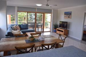 Μια τηλεόραση ή/και κέντρο ψυχαγωγίας στο Astor Apartment 2 - Bring your own linen