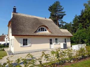 Hoone, kus puhkemaja asub