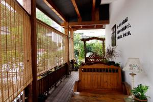 杭州旧阅集客栈外面的花园