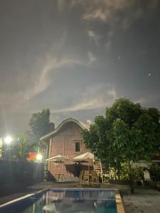 特特巴图EDRIAN BUNGALOWS的相册照片