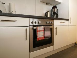 Köök või kööginurk majutusasutuses Dat Diekhus Comfortable Holiday Residence