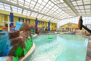 Πισίνα στο ή κοντά στο Comfort Inn Splash Harbor