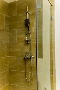 Ένα μπάνιο στο Greenleaf Town House +42 φωτογραφίες