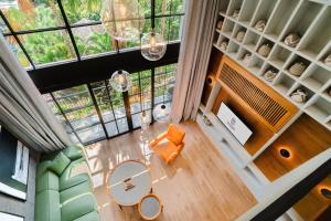 Гостиная зона в Secana Beachtown Resort & Residences