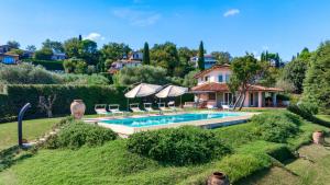 Bazén v ubytování VILLA DEL PRATO 8, Emma Villas nebo v jeho okolí