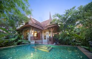 Bazén v ubytování Samui Buri Beach Resort nebo v jeho okolí