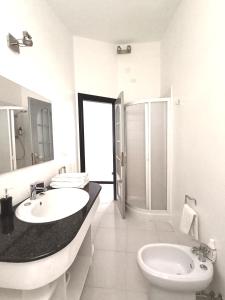 Koupelna v ubytování Sulcis Camere + 22 fotografií