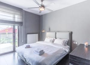 Gallery image of Deluxe Villa by White Hills Outdoor Hot Tub in Arachova