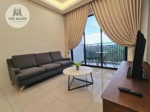 Μια τηλεόραση ή/και κέντρο ψυχαγωγίας στο The Cove Hillside Residence Ipoh - Elegance Parisian