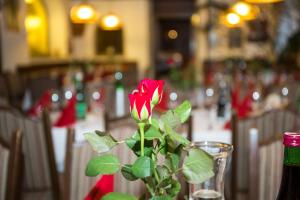 Restauracja lub miejsce do jedzenia w obiekcie Hotel Rosner