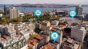 Nespecifikovaný výhled na destinaci Istanbul nebo výhled na město při pohledu z hotelu