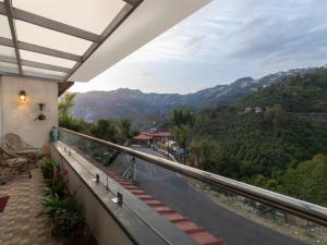 Üldine mäevaade või majutusasutusest Nirvana Mussoorie pildistatud vaade