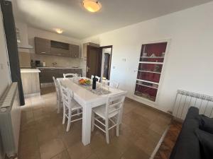 Kuchyň nebo kuchyňský kout v ubytování Apartment Šterna in Svetvincenat