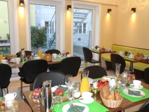 Nápoje v ubytování Hotel Andra München