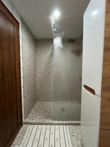 Ένα μπάνιο στο stylish three bed condo +23 φωτογραφίες