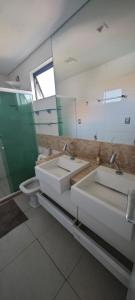 Koupelna v ubytování Villas Borabora Apartamento Praia + 7 fotografií