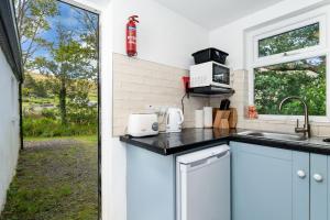 Kuchyň nebo kuchyňský kout v ubytování Cottage 194 - Leenane