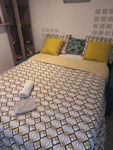 Postel nebo postele na pokoji v ubytování Joli studio 25m2 avec cuisine + 11 fotografií