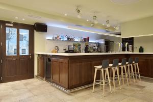 Lounge nebo bar v ubytování Hotel Imaz