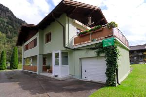 Výhľad na hory alebo výhľad na hory priamo z apartmánu