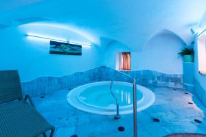 Fotografie z fotogalerie ubytování Hotel Goldene Rose v destinaci Monguelfo