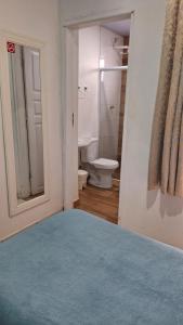 Koupelna v ubytování Hospedagem Camisa 10 + 82 fotografií