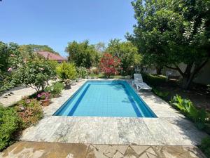 Bazén v ubytování Baku city, Buzovna Beach Villa - 2nd floor for rent nebo v jeho okolí