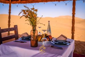 Nápoje v ubytování Luxury Camp Chebbi