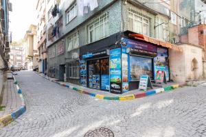 Fotografie z fotogalerie ubytování KADIRGA FOUNTAİN TRVL v destinaci Istanbul