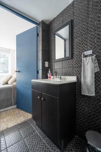 Bany a nice apt. Roma CDMX :)