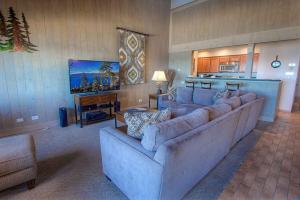 Posezení v ubytování Sky Lake Splendor condo
