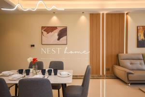 Posezení v ubytování R&F Princess Cove by Nest Home at Johor Bahru