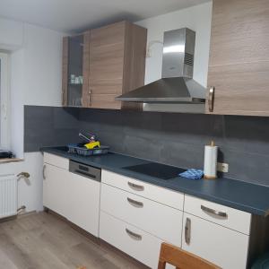 Kuchyň nebo kuchyňský kout v ubytování Work and stay Eschweiler 6 Betten 5 Schlafzimmer 2 Etagen + 16 fotografií