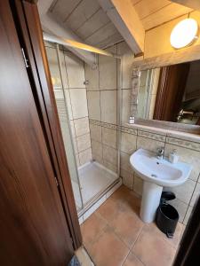 Koupelna v ubytování Το Στέκι