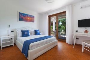 Postel nebo postele na pokoji v ubytování Appartamento Luxury in Villa, terrazzo privato + 80 fotografií
