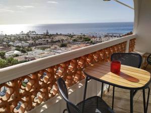 Μπαλκόνι ή βεράντα στο Palm-Mar Appartement Celeste 250m de l'ocean vue mer panoramique